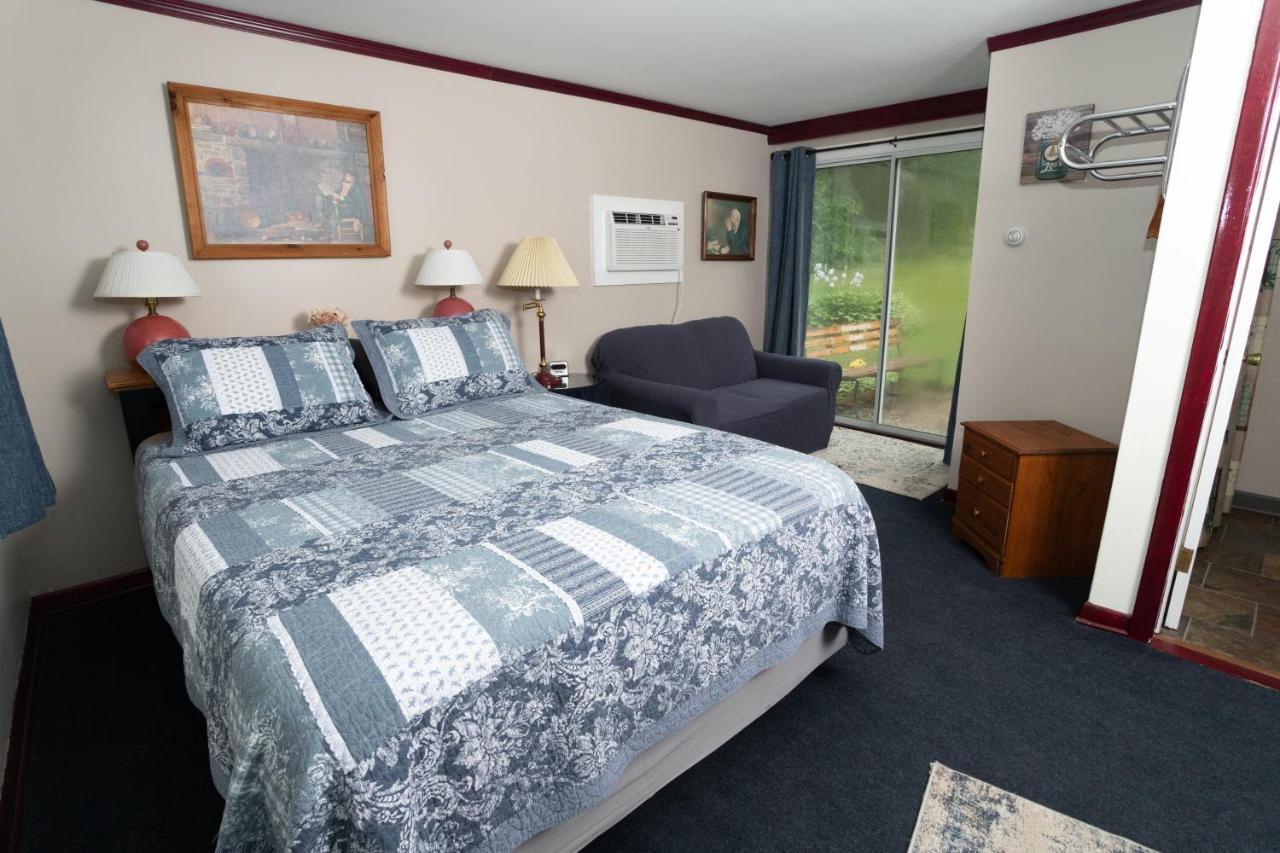 Governor'S Rock Motel Shaftsbury Eksteriør bilde
